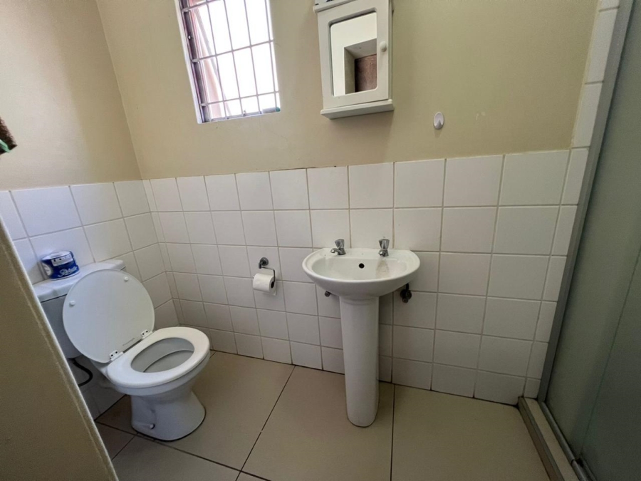 7 Bedroom Property for Sale in Brandwag Free State